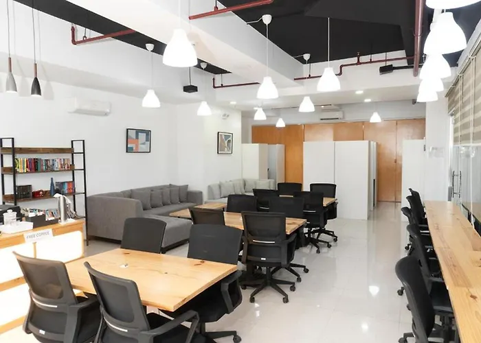 Madison Mactan Cebu ホテル