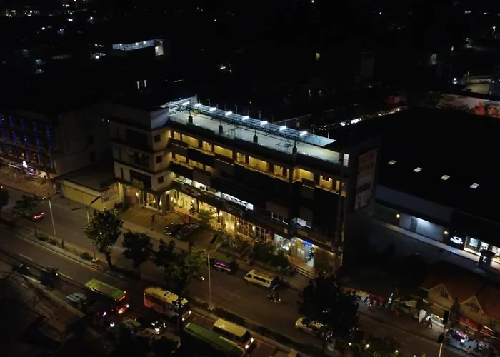 Madison Mactan Cebu ホテル *
